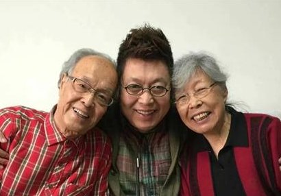 痛失两位亲友后，王为念的身体抱恙，他的状况如何？