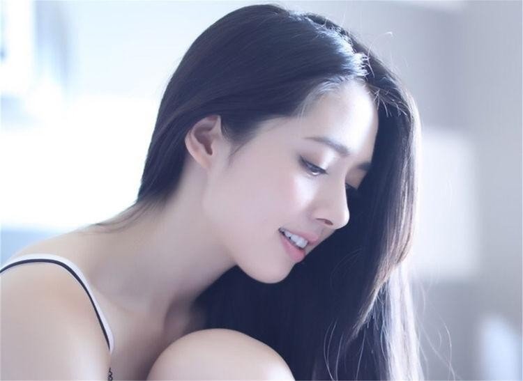 《我家小两口》中郭碧婷请来拷问向佐的闺蜜是谁,有何背景?