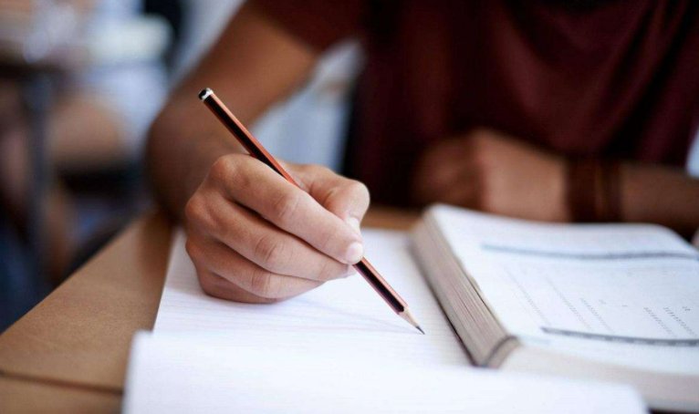 泡泡雪儿这个作者真的很棒大家怎么看？