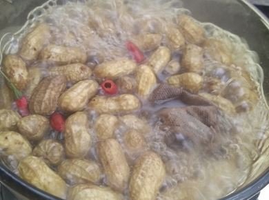 带壳卤味花生的做法