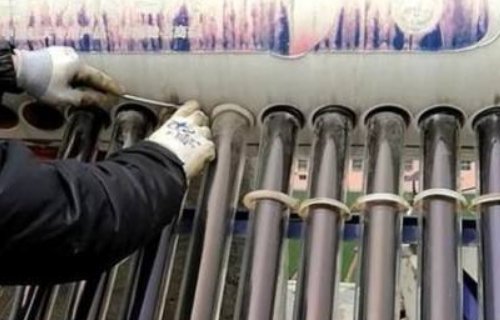 太阳能热水器怎么清洗？