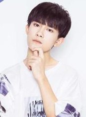 易烊千玺用过的手机壳有哪些？