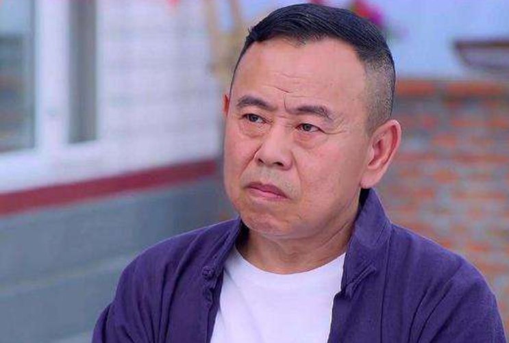 潘长江事件的讨论还在持续，他女儿也受到影响，到底怎么回事？