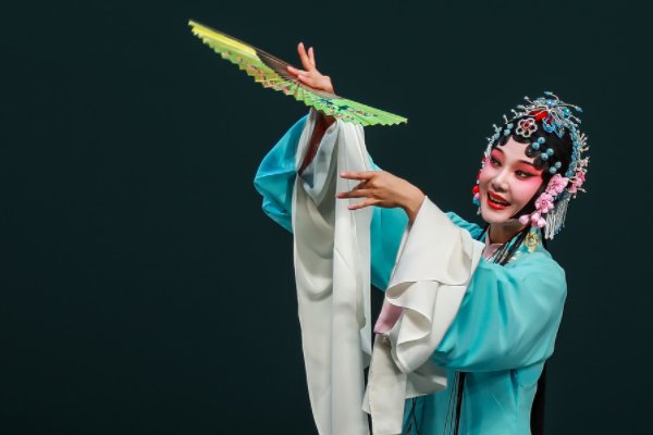 哪个剧种被称为“中国百戏之师”？