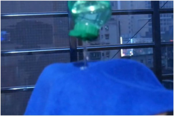 冬天窗户总淌水怎么办