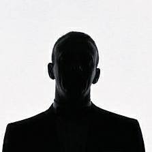 有没有三个人的兄弟头像相哇，一人个一张，不要太逗比的，高冷点的，拜托了(●—●)