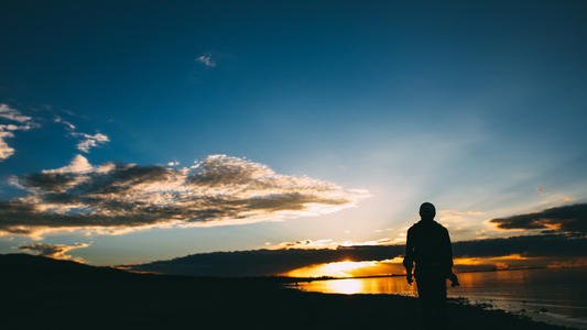 从西安开车自驾去青海湖，有哪些路线值得推荐？