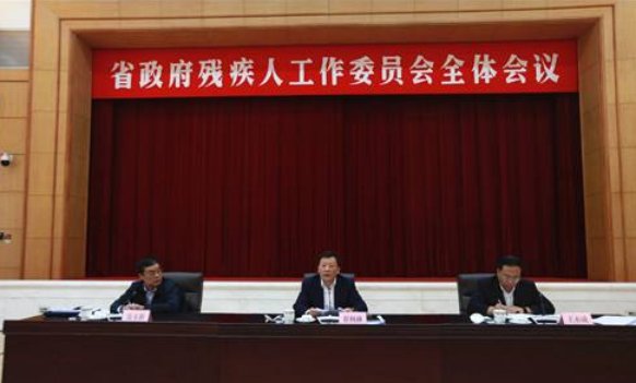 省委副书记和省长哪个更大些？