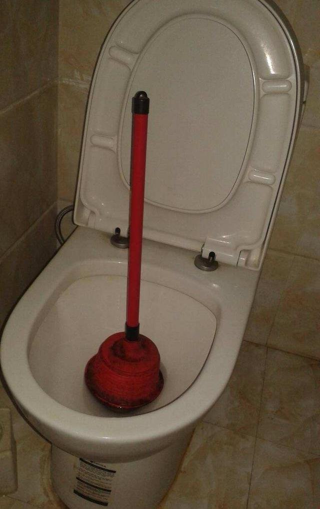 抽水马桶下水慢没吸力是什么原因