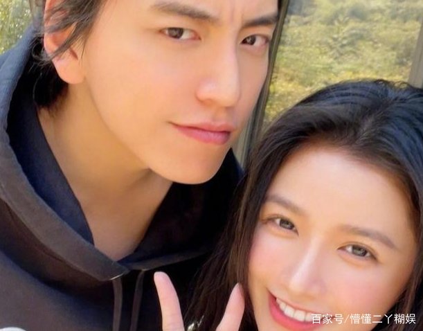 王大陆蔡卓宜互动如偶像剧，街边热吻公主抱全不落，看上去究竟有多甜？