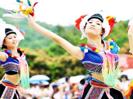 独具特色的壮族歌圩节有什么文化内涵呢？