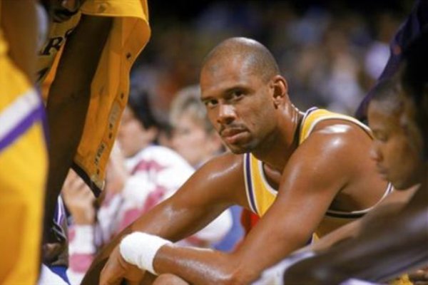 NBA历史得分榜里面排名第一的人,到底是有多么恐怖的实力?