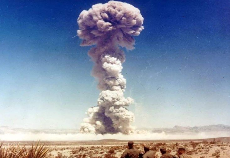 中国用用几年造出了两弹一星?