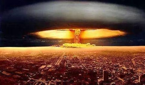 有人知道核裂变的公式吗？？