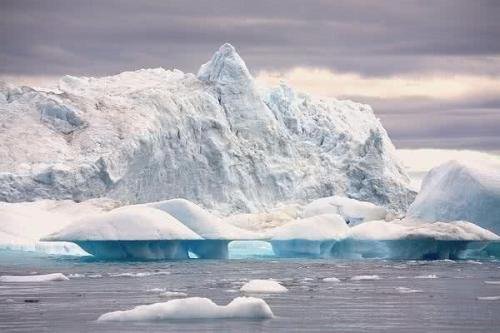 地球自转加快一天已不足24小时,主要的原因是什么?