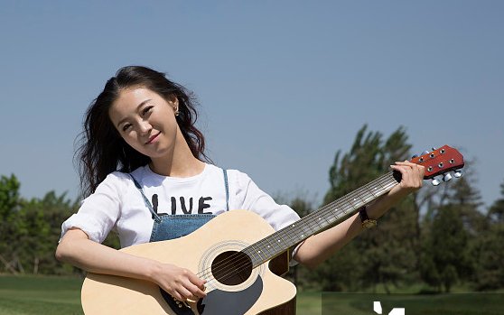 巨蟹座的女生分手后,都会有哪些异常的表现?