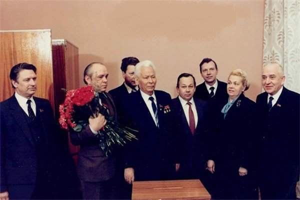 契尔年科是苏联历史上年龄最大的政要,历经4任元首,为何73岁还能当选?