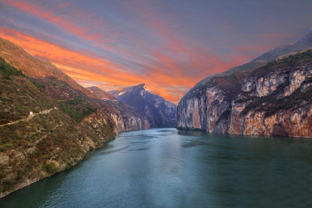 三峡原文及解释