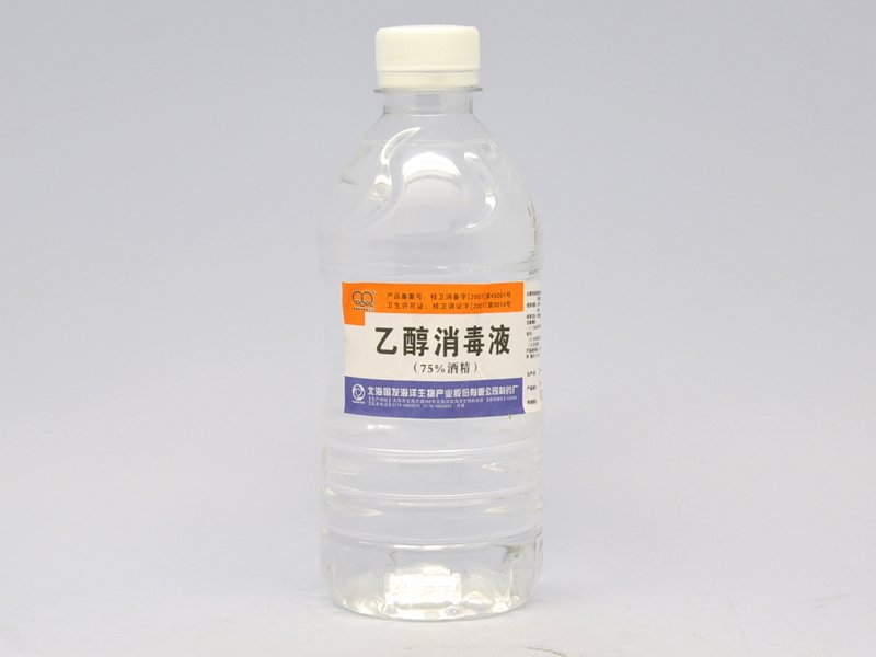 乙醇：分子结构：分子式______； 结构式______；结构简式______或______；电子式______；官能团______