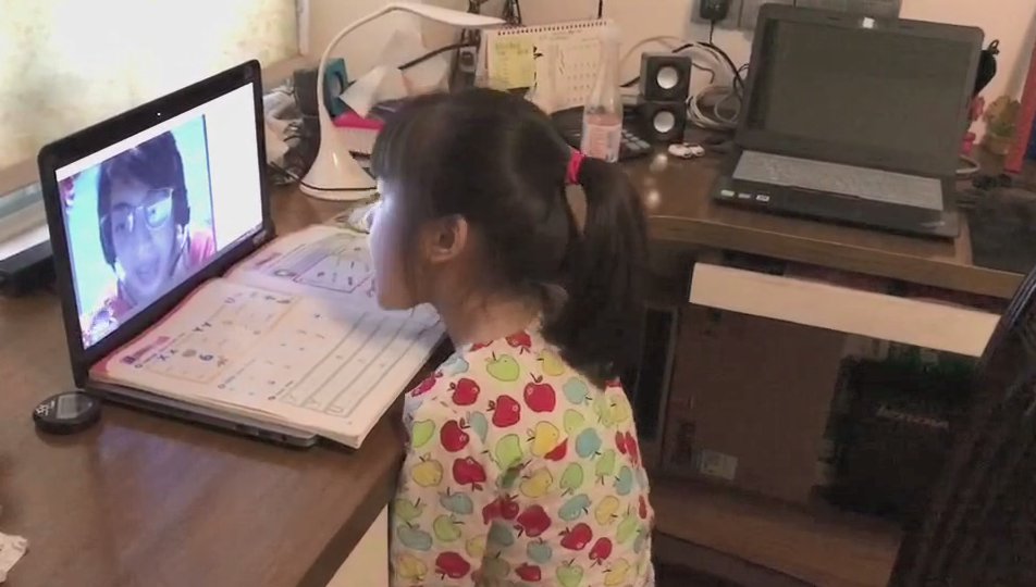 介绍关于我的家庭的英语作文