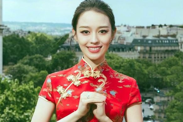 郎朗妻子吉娜有多美？