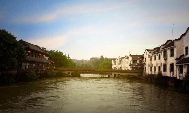 成都三道堰古镇这个旅游景点好玩吗？