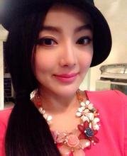 欢乐喜剧人 里面这左边的女生是谁呀？