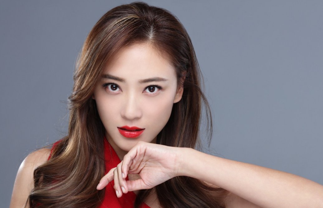 应采儿主演的电影