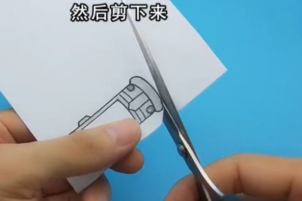 奥特曼手工怎么做