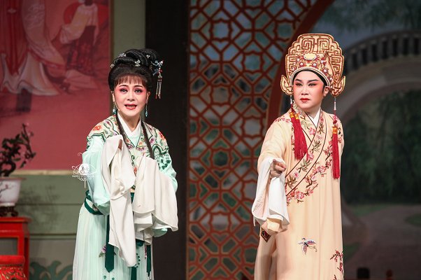 学唱越剧哪里可以报名