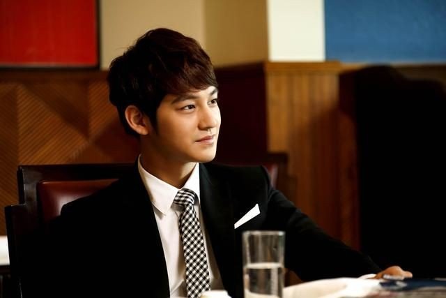 韩剧警察阿姨2里李路俊的扮演者是谁