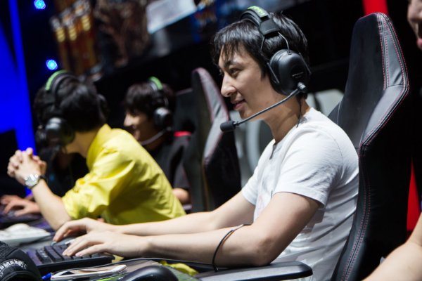 职业生涯胜率100%的王思聪复出LOL全明星赛事，他会打破100%胜率的记录？