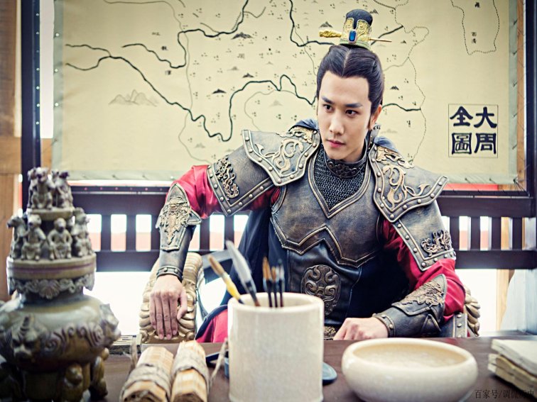 属蛇的十大名人