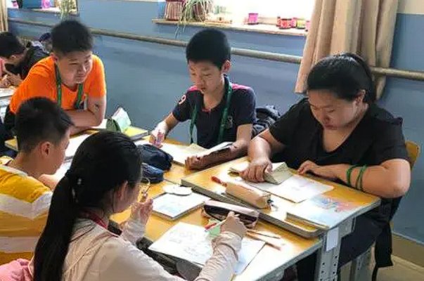 小学北师大版四年级上册数学期中测试试卷分析