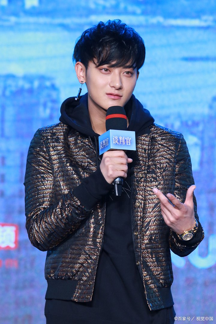 黄子韬从被全网黑到全网“宠”，他是如何完成口碑逆袭的？