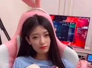 月月大小姐是什么梗