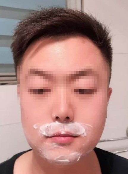 男扮女装的化妆步骤是什么？