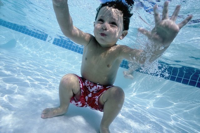 在水里面真的可以睁眼吗？