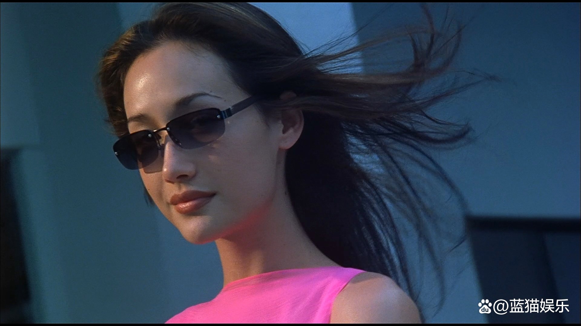 女特工被三四个黑脸大汉糕踏是什么电视