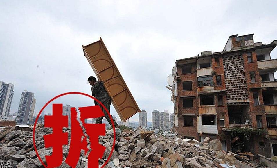 平顶山一男孩哭诉求助，爷奶被强行送医院，目前到底有没有得到帮助？