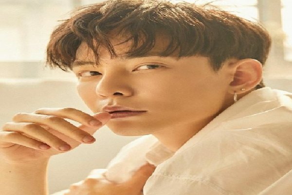 泰国最受欢迎男明星