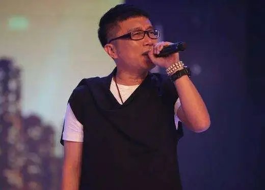 兄弟抱一下歌词