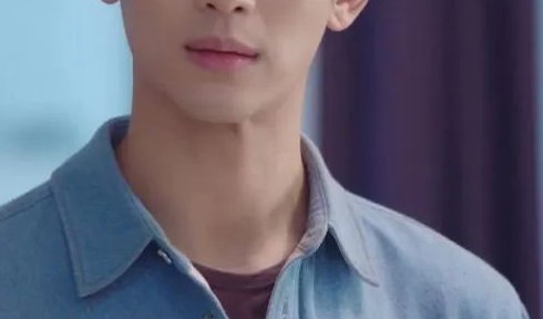 《新的哥哥》韩剧中字翻译是什么？