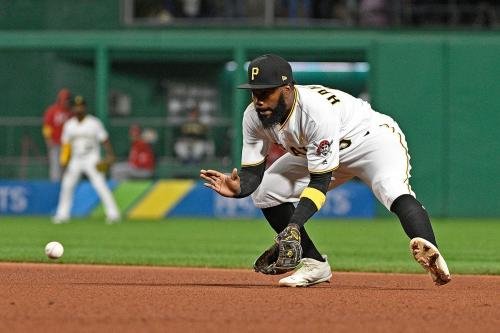 恋爱中的一垒二垒三垒本垒指的是什么意思？