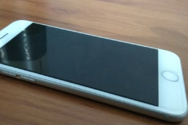 苹果4s什么时候在中国上市？