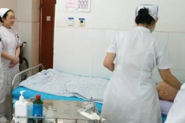 2023年护师报名时间是什么时候？