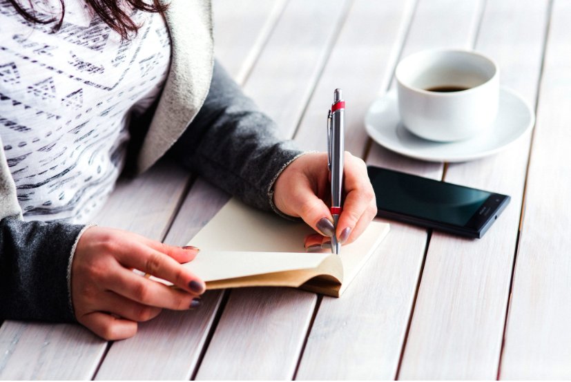 弟弟为什么这样看我作文