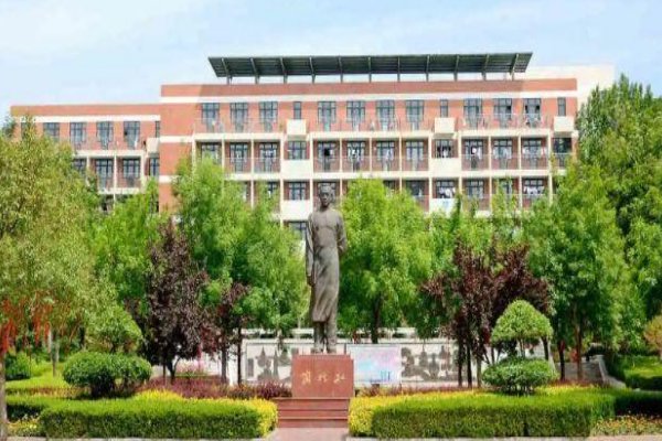 胶南一中的排名情况如何?