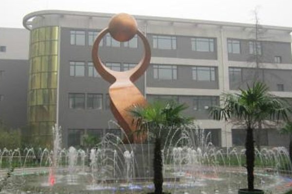 北京市八一中学是重点中学吗