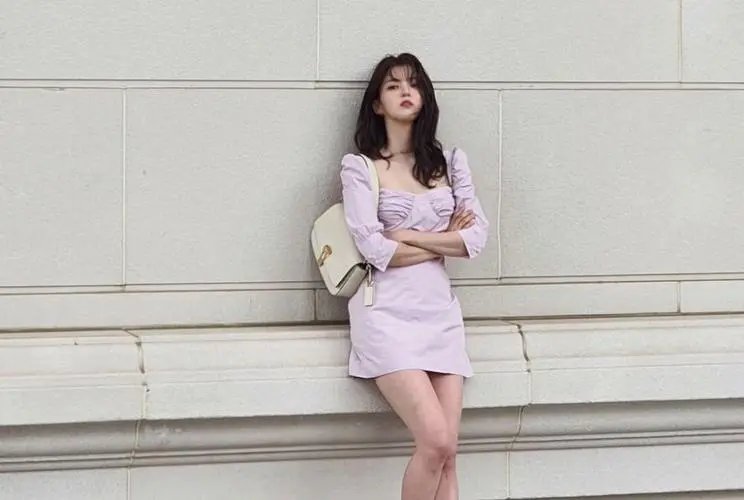 画风诡异！韩素希晒绘画作品被担心精神状态，她会成为下个雪莉吗？